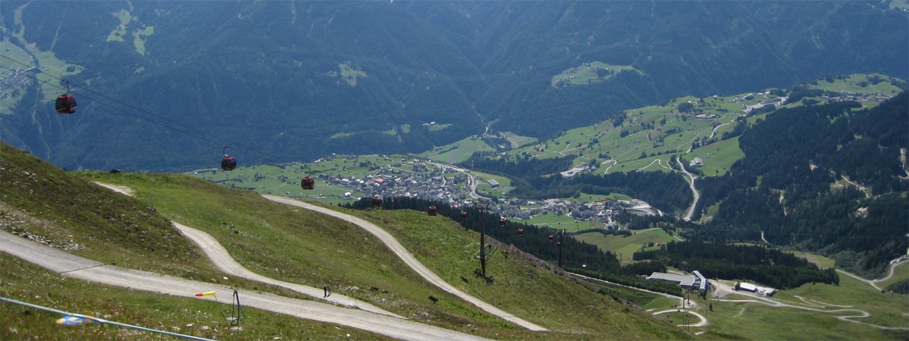 Vue sur Fiss, Serfaus et la Kaunergrat, © Tirol Werbung
