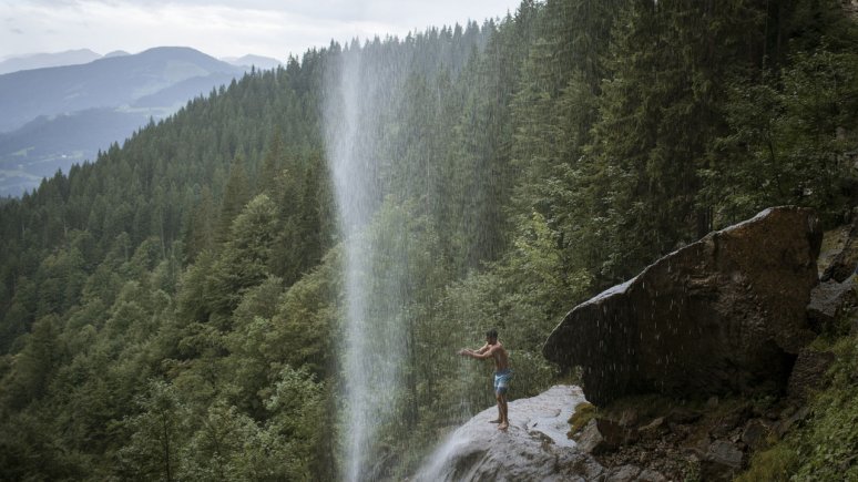Les chutes d'eau Schleierwasserfall sur la Wilder Kaiser, © Tirol Werbung/Jens Schwarz