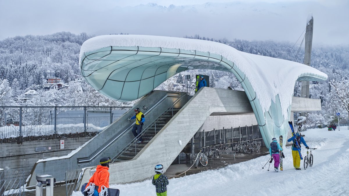 Téléphérique de Hungerburg pour monter à la Nordkette de Zaha Hadid, © Innsbruck Tourismus/Christian Vorhofer