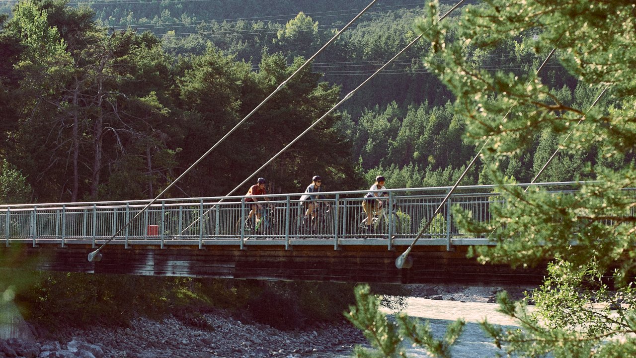 Avec le vélo gravel autour d'Imst, © Tirol Werbung