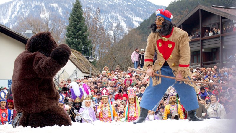 Le célèbre combat de l'ours au Carnaval de Nassereith, © Fasnachtskomitee Nassereith