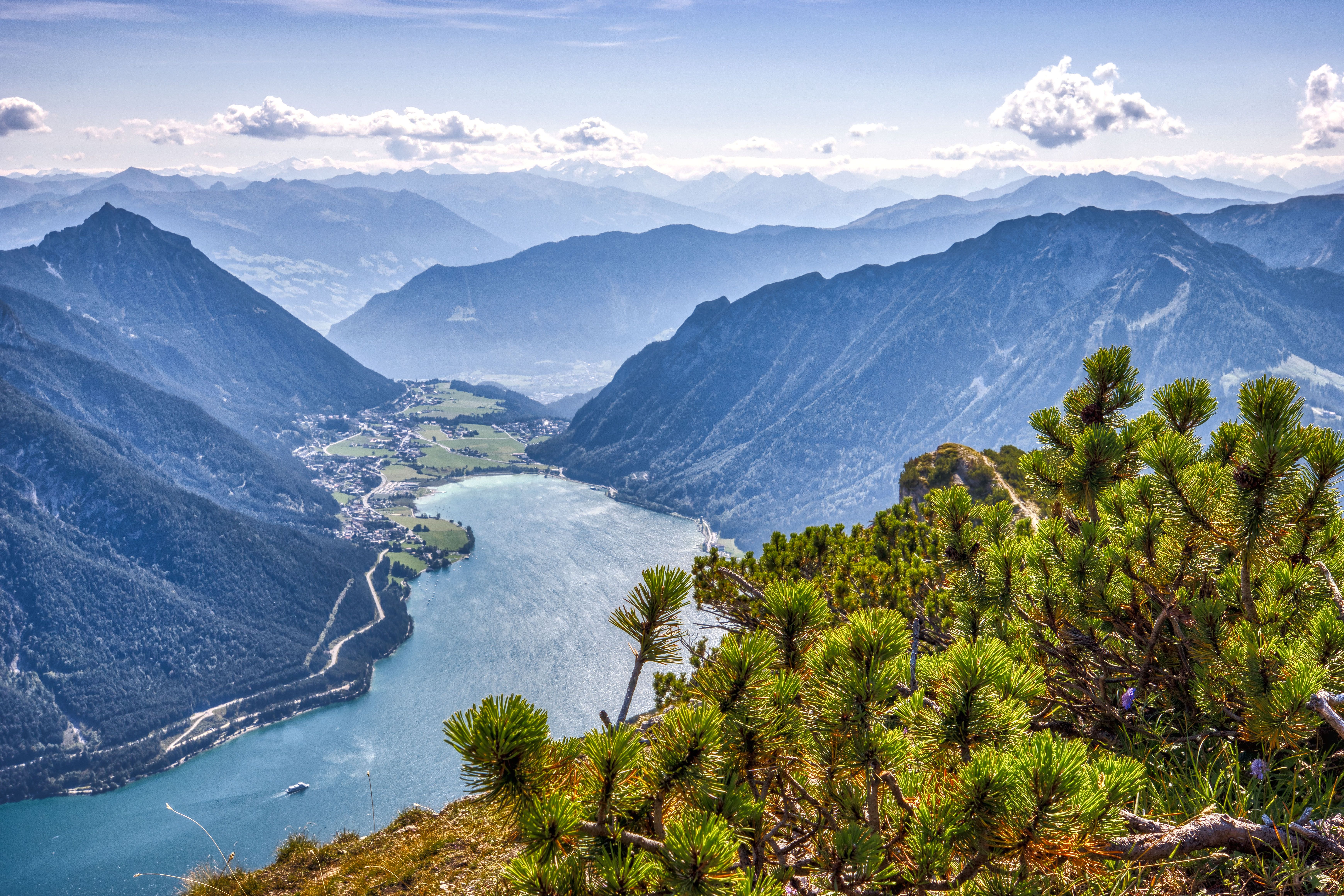 Ausblick vom Seeberg auf den Achensee