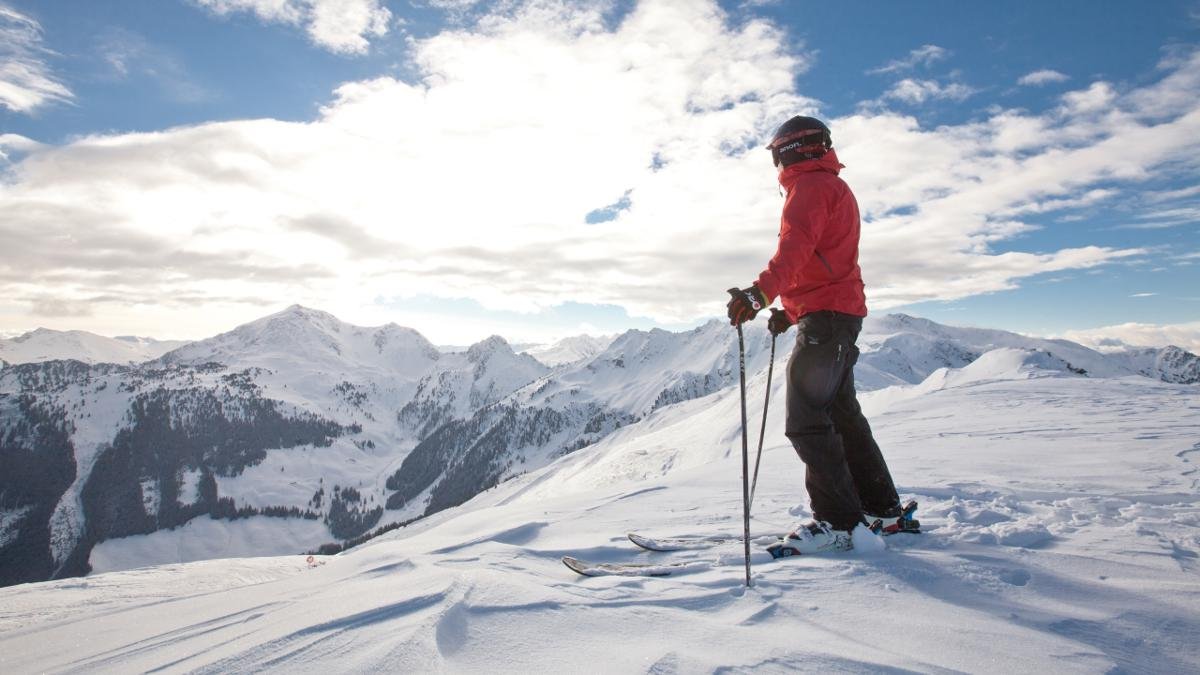 Véritable « joyau du ski », comme son nom l’indique, le Ski Juwel Alpbachtal Wildschönau offre aux adeptes des sports d’hiver un enneigement garanti de décembre à mi-avril. Son vaste choix de pistes lui permet de figurer dans le top 10 des domaines skiables tyroliens., © TVB Alpbachtal Seenland