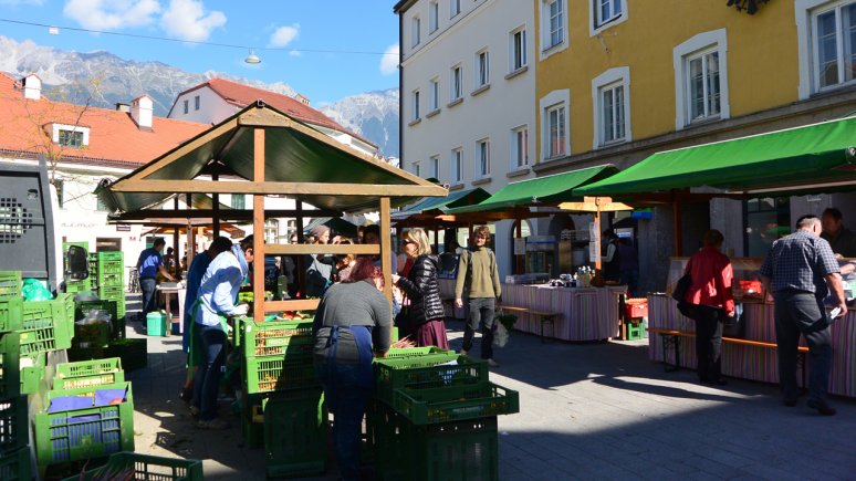 Le marché paysan de Wilten à Innsbruck, © Tirol Werbung/Michael Gams