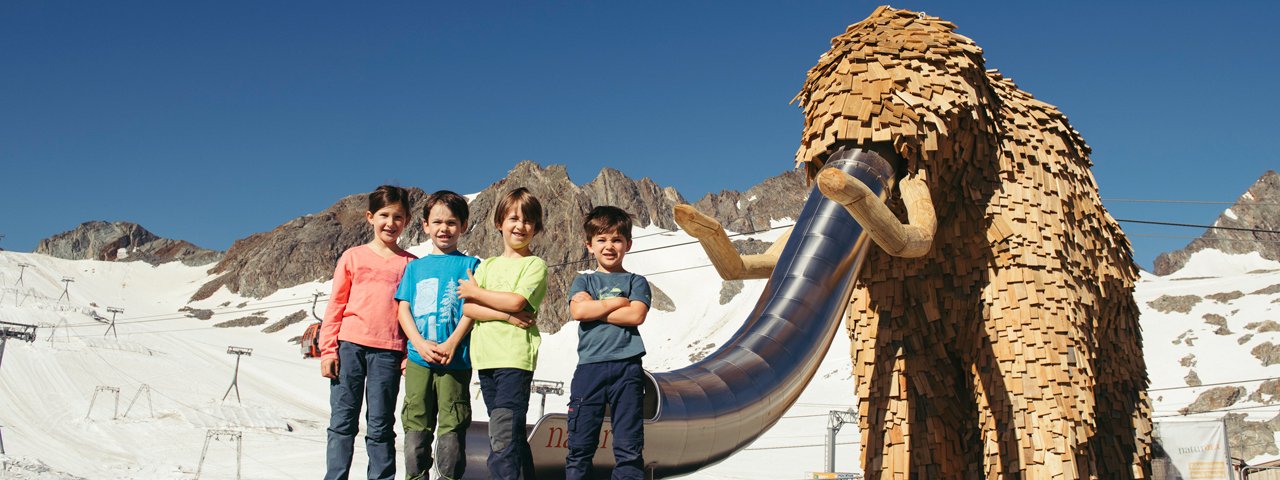 Espace de jeux du mammouth sur le glacier de Stubai, © TVB Stubai / Andre Schönherr