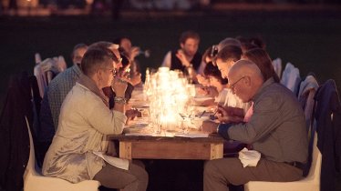 La nuit des délices dans le jardin du restaurant Unterwirt, © Kufsteinerland / Vanmey Photography