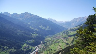 Vue sur Fließ depuis Gachen, © Ferienregion TirolWest/Rupert Gapp