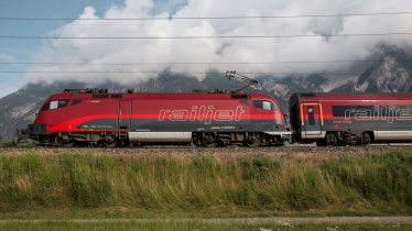 Arrivée au Tyrol en train, © Tirol Werbung/Regina Recht