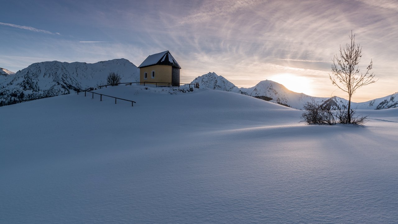 La vallée de Tannheimer Tal très enneigée en hiver, © TVB Tannheimer Tal/Achim Meurer