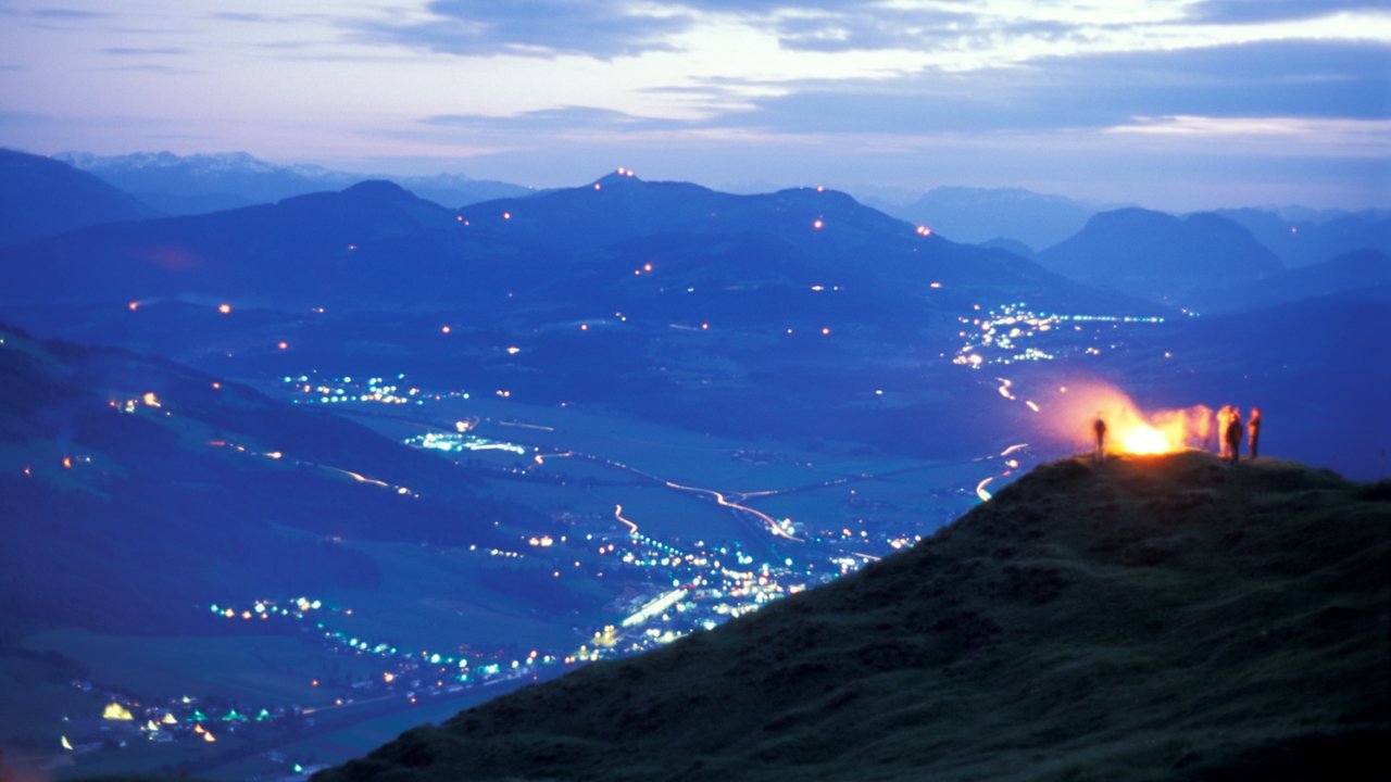 Les feux du solstice d'été de St. Johann in Tirol, © Albin Niederstrasser